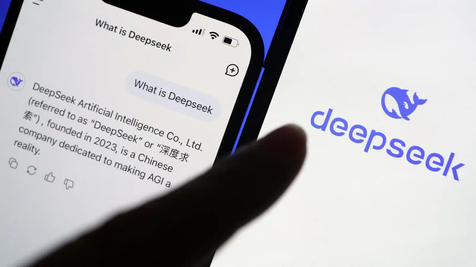 DeepSeek vs ChatGPT